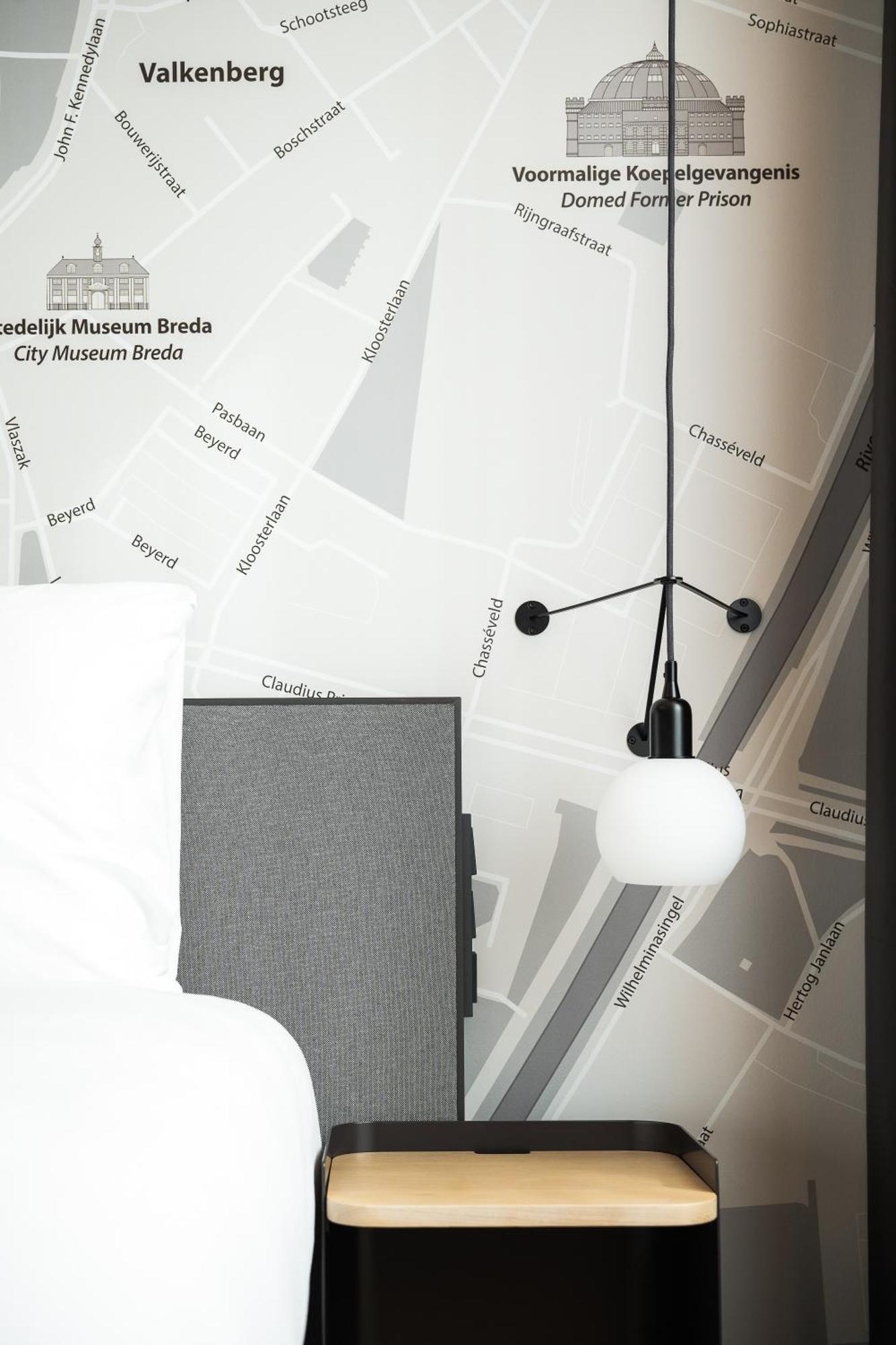 Intercityhotel بريدا المظهر الخارجي الصورة
